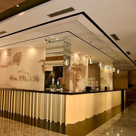 Horizont Hotel Durrës Buitenkant foto