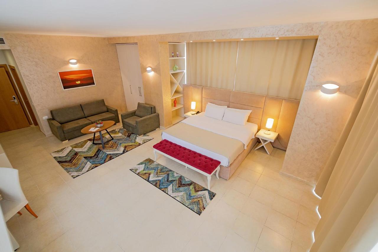Horizont Hotel Durrës Buitenkant foto