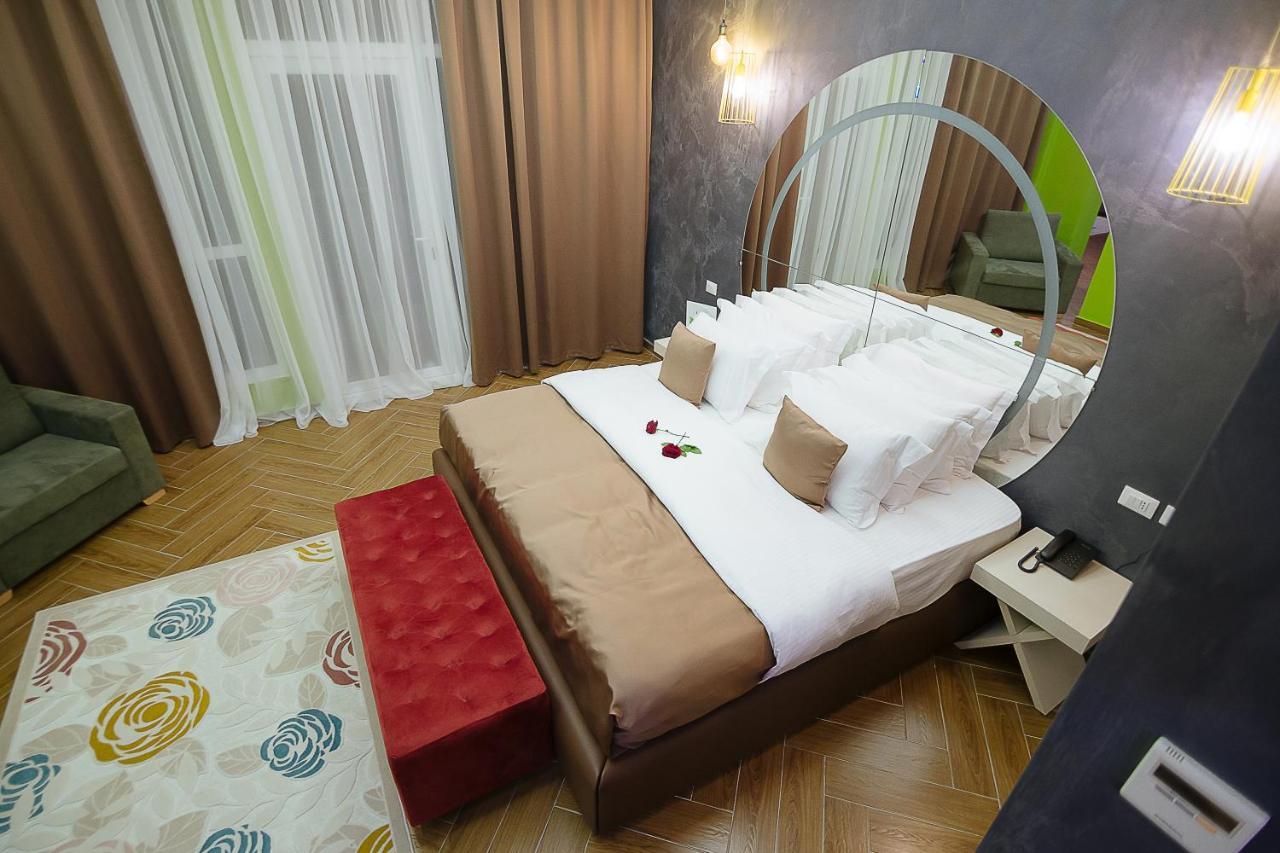 Horizont Hotel Durrës Buitenkant foto