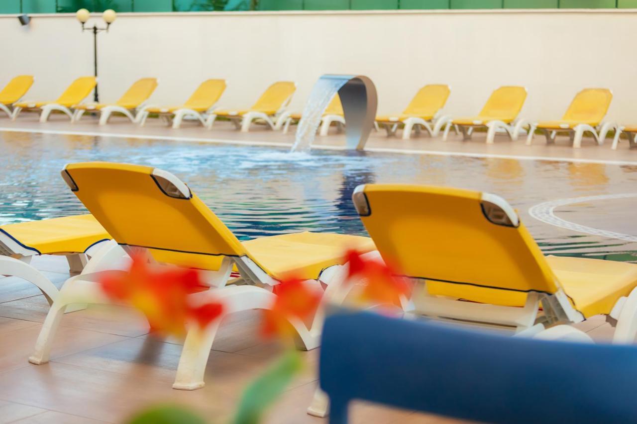 Horizont Hotel Durrës Buitenkant foto