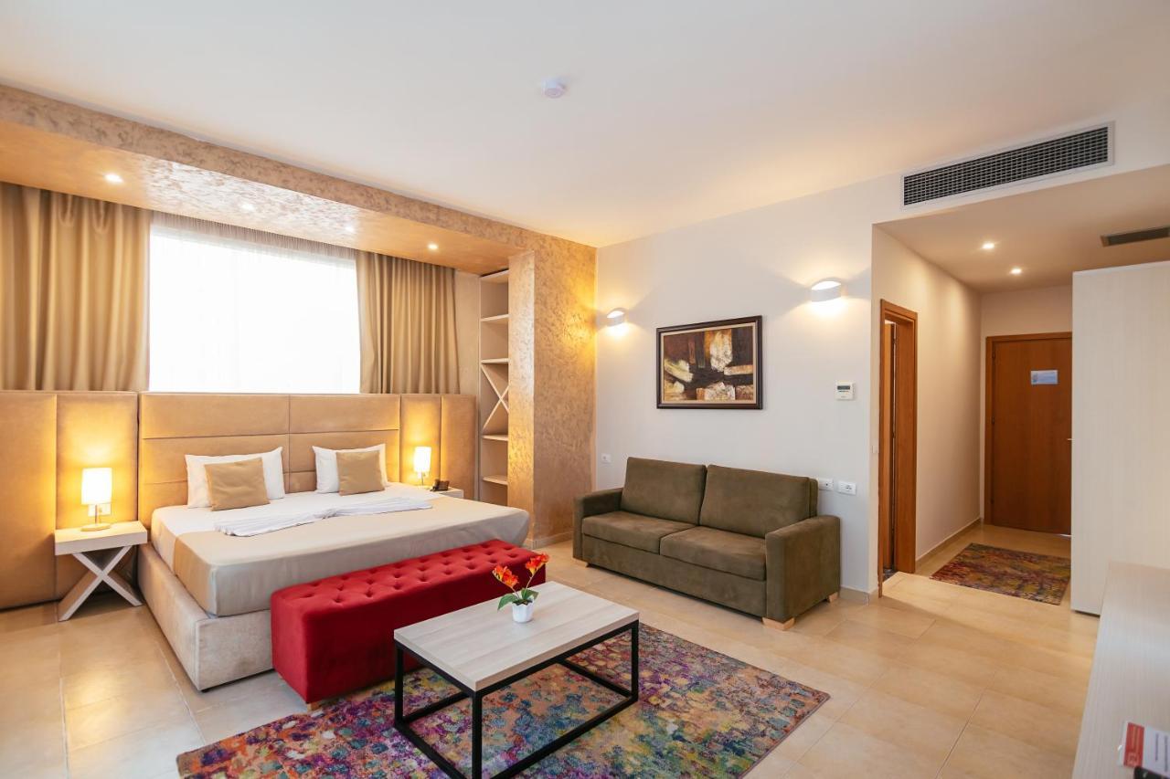 Horizont Hotel Durrës Buitenkant foto