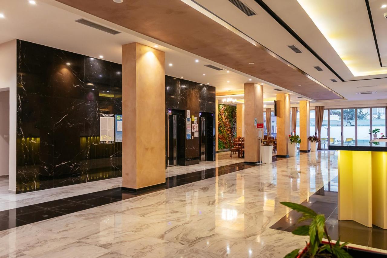 Horizont Hotel Durrës Buitenkant foto