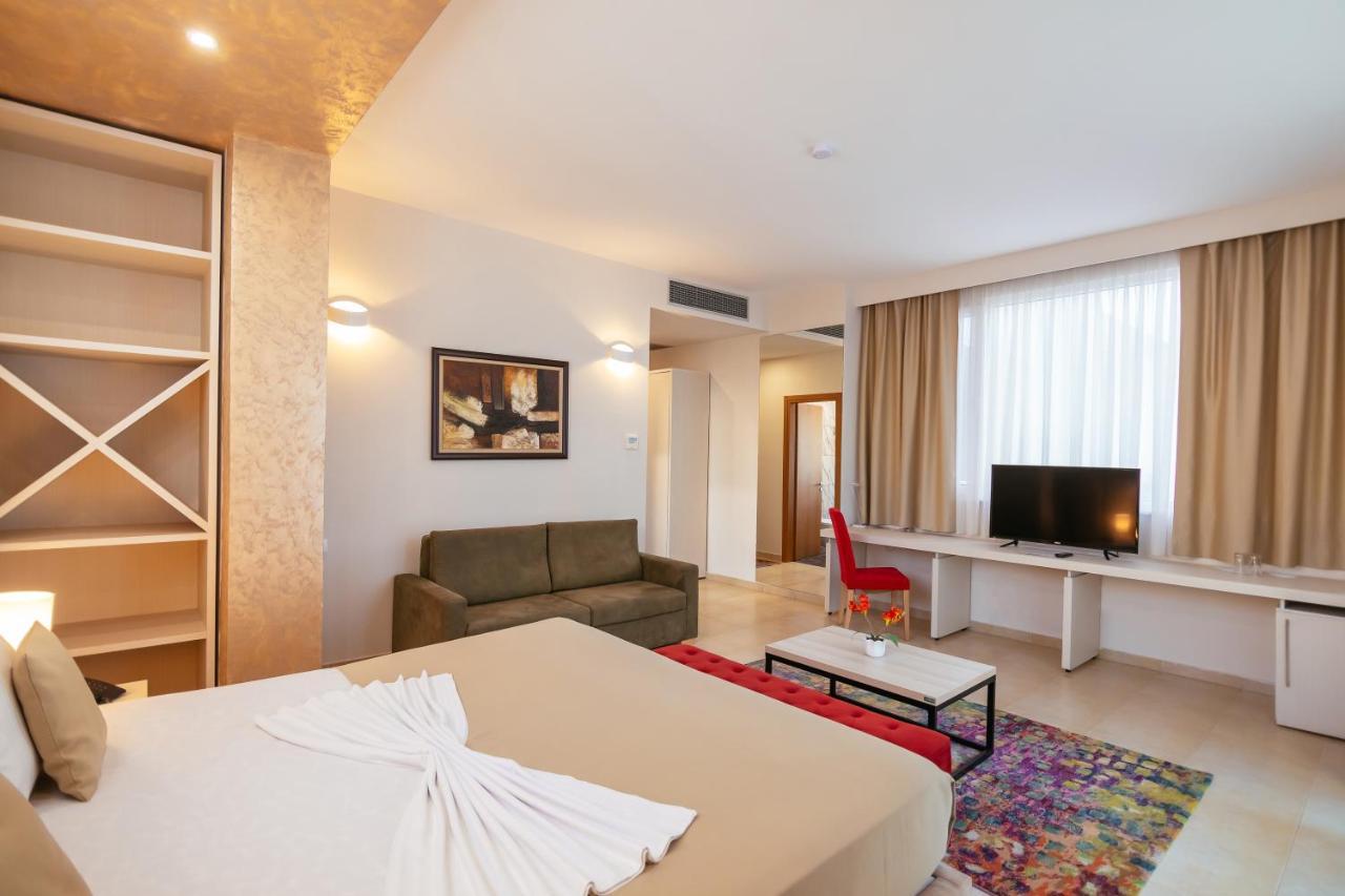Horizont Hotel Durrës Buitenkant foto