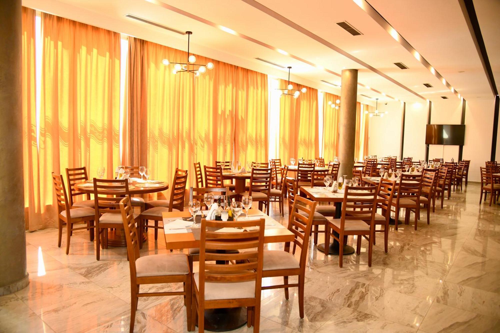 Horizont Hotel Durrës Buitenkant foto