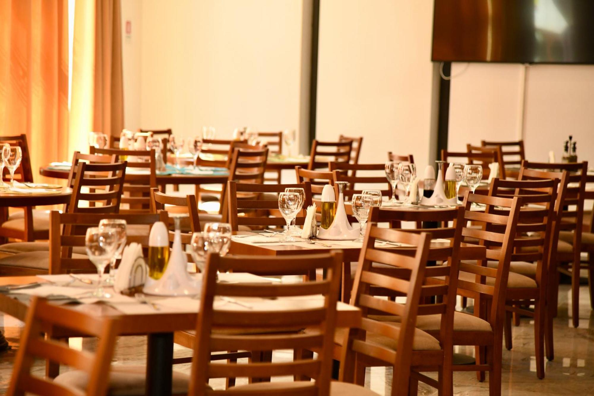 Horizont Hotel Durrës Buitenkant foto