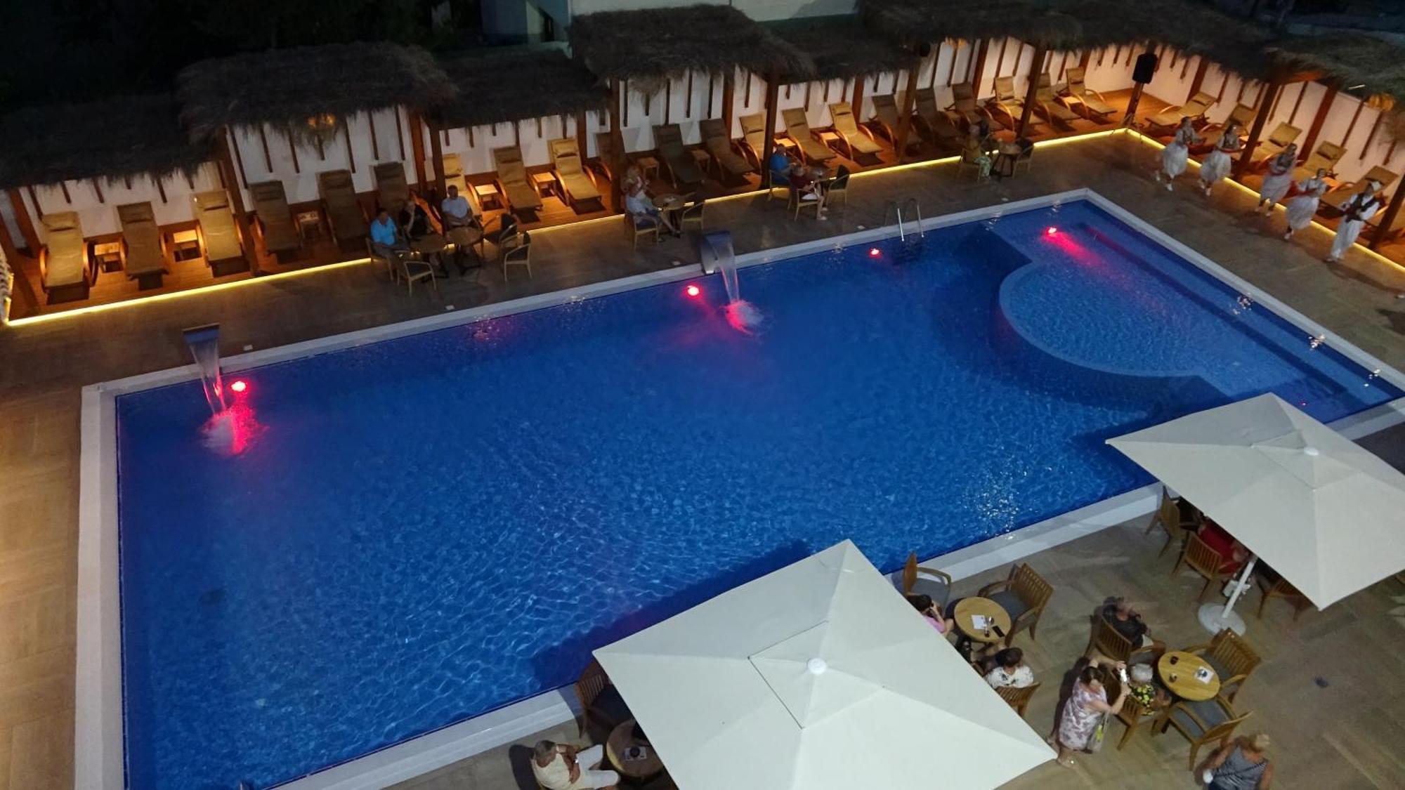 Horizont Hotel Durrës Buitenkant foto