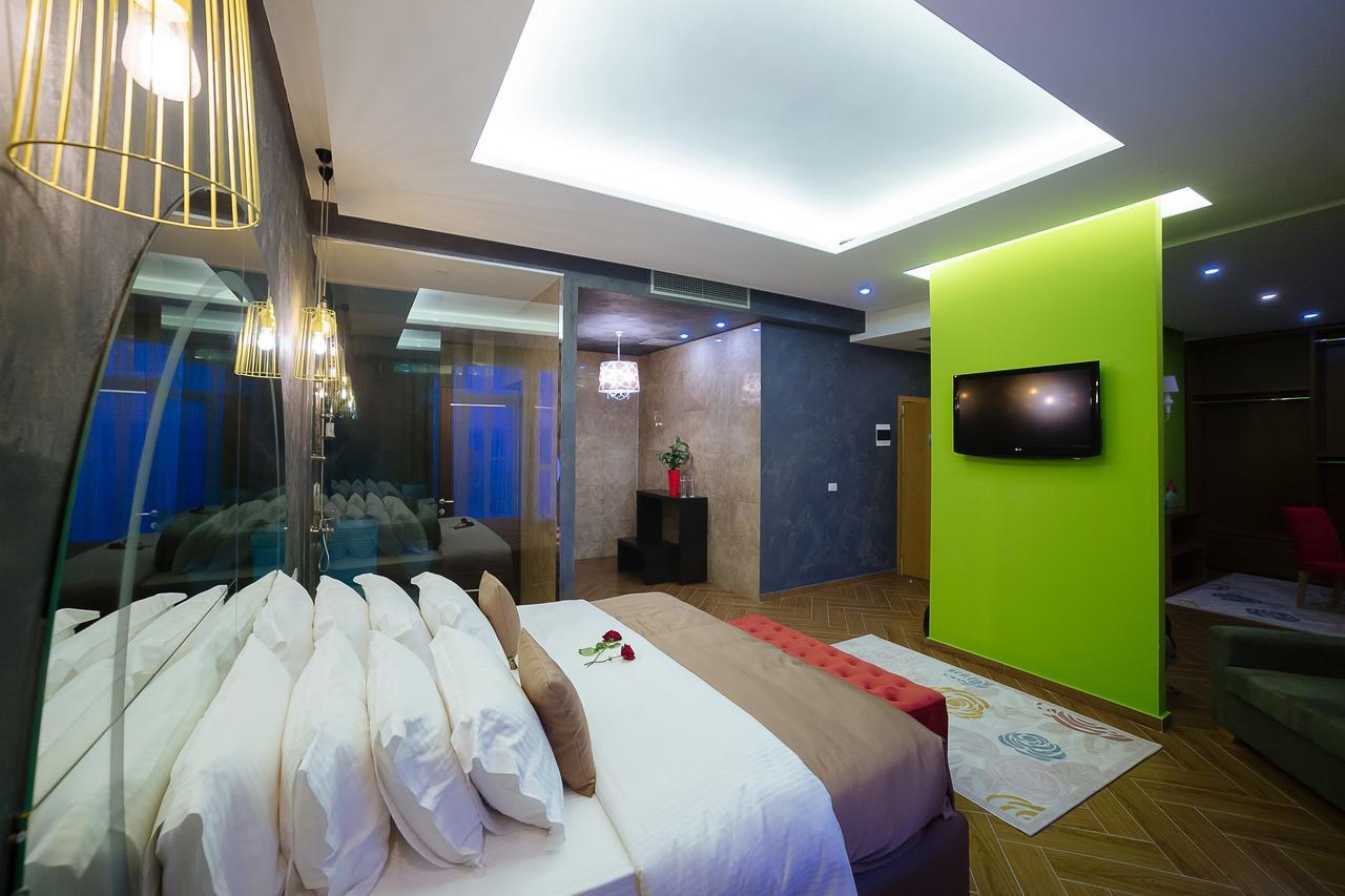 Horizont Hotel Durrës Buitenkant foto