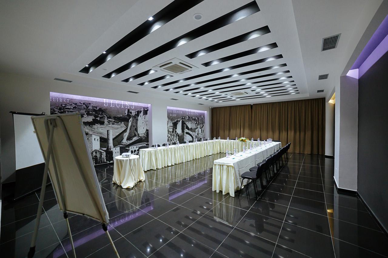 Horizont Hotel Durrës Buitenkant foto